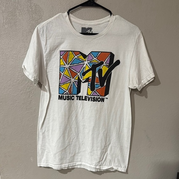 MTV Graphic White men’s size medium T-Shirt - Picture 1 of 8